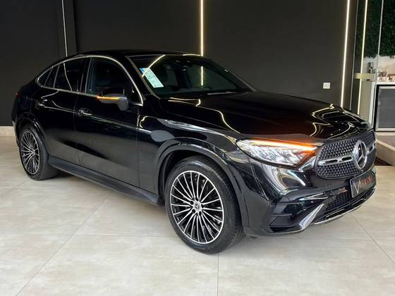 MERCEDES-BENZ GLC 300 2.0 MHEV AMG LINE COUPÉ 4MATIC 9G-TRONIC